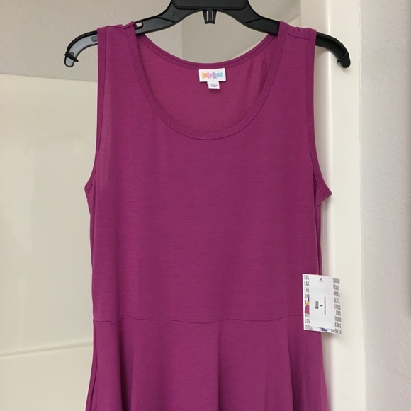 ❌SOLD❌ NWT LuLaRoe Nicki - Size L - Solid Fuchsia - Picture 2 of 4